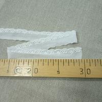 Шитье на батисте , 25 мм , в отрезах 1,7м +0,4м+1,5м+13,9м+11,7м